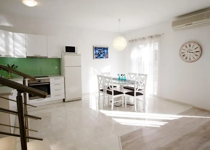 Apartament Nylo Split